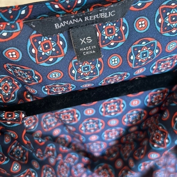 Banana Republic Blouse | SIZE XS - Picture 3 of 5